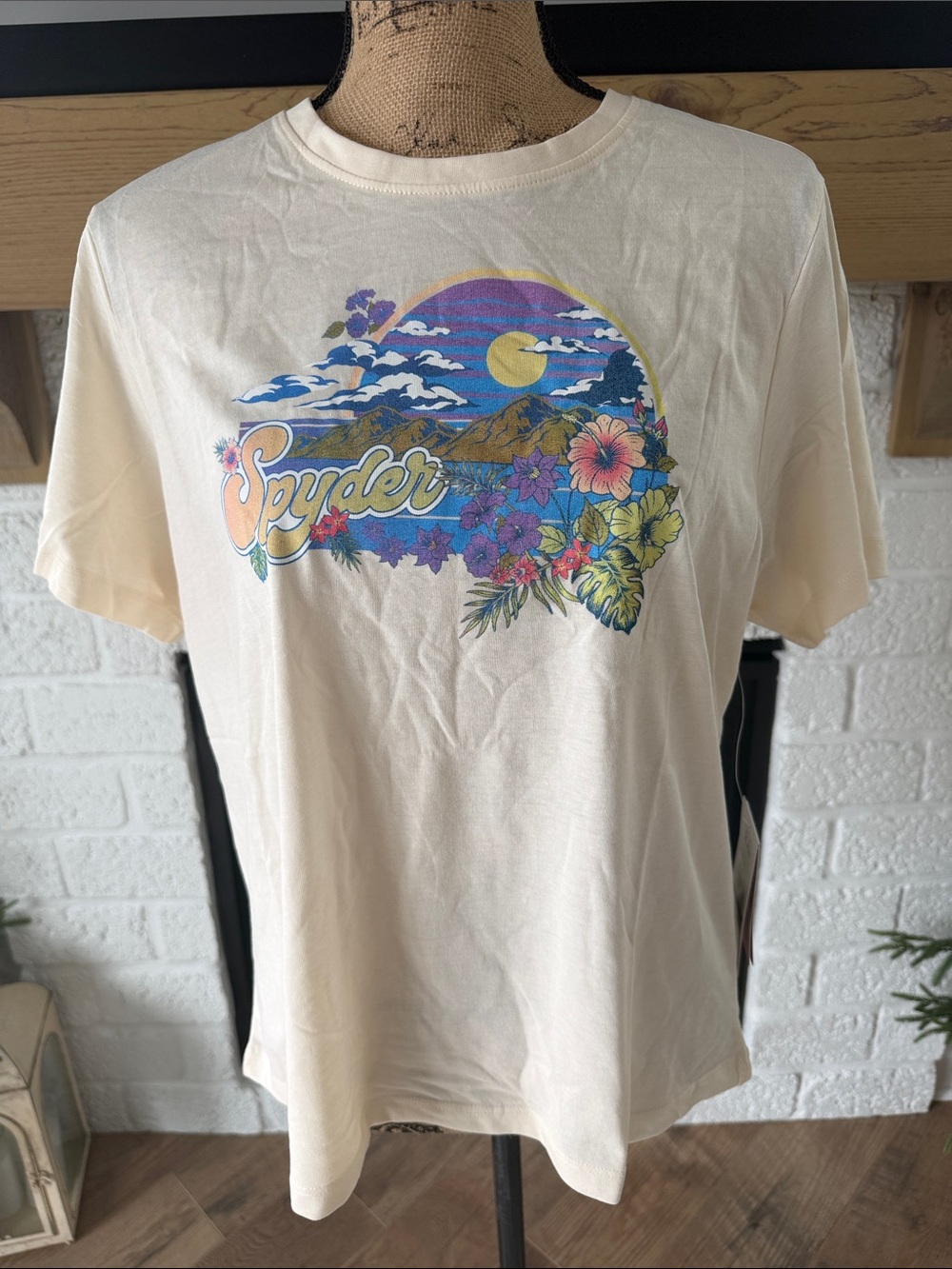 Spyder Cream Tee with Multicolor Tropical Sunset Graphic